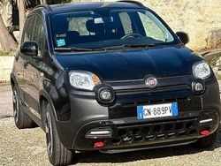 Nero Usata 2023 Fiat Panda Cross Cross Due volumi | 11.400 € (Buon prezzo)