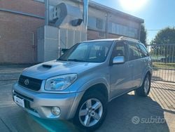 Argento Usata 2005 Toyota RAV4 Sol SUV | 4900 € (Buon prezzo)