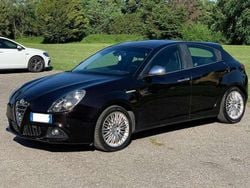 Usata 2014 Alfa Romeo Giulietta Due volumi | 7000 € (Buon prezzo)