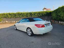 Bianco Usata 2010 Mercedes E220 Avantgarde Cabrio | 12.500 €