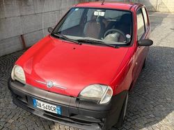Rosso Usata 2006 Fiat 600 | 2000 € (Buon prezzo)