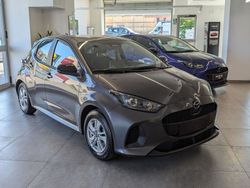 Grigio scuro Nuova 2025 Mazda 2 Center-Line Due volumi | 19.990 € (Buon prezzo)
