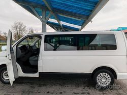 Usata 2009 VW Caravelle Monovolume | 13.700 €