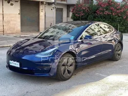 Blu Usata 2020 Tesla Model 3 Long Range Tre volumi | 27.500 € (Buon prezzo)