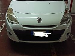 Bianco Usata 2010 Renault Clio III Due volumi | 2500 € (Ottimo prezzo)