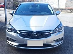 Argento Usata 2017 Opel Astra Innovation Tre volumi | 9800 € (Buon prezzo)