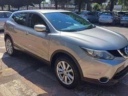 Argento Usata 2015 Nissan Qashqai Tekna SUV | 8500 € (Buon prezzo)