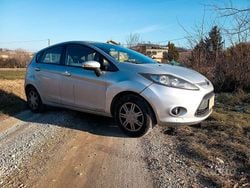 Grigio Usata 2010 Ford Fiesta Titanium Due volumi | 2900 € (Ottimo prezzo)