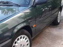Verde Usata 1992 Alfa Romeo 33 Tre volumi | 3200 €