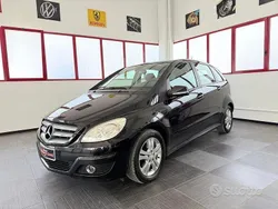 Nero Usata 2010 Mercedes B180 Chrome Monovolume | 5299 € (Cara)