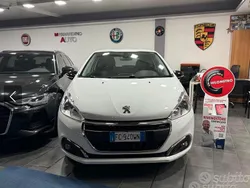 Usata 2016 Peugeot 208 GT-line Due volumi | 8999 € (Buon prezzo)