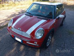 Rosso Usata 2003 Mini Cooper Due volumi | 2600 € (Buon prezzo)