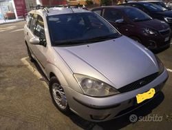 Grigio Usata 2003 Ford Focus Station wagon | 300 €