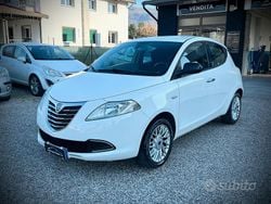 Bianco Usata 2014 Lancia Ypsilon Gold Due volumi | 6900 € (Buon prezzo)