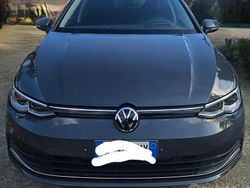 Grigio Usata 2022 VW Golf VIII Tre volumi | 25.000 € (Buon prezzo)