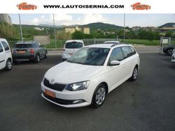 Bianco magnolia pastello Usata 2018 Skoda Fabia Business Line Due volumi | 9900 € (Ottimo prezzo)