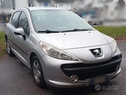 Grigio Usata 2009 Peugeot 207 Due volumi | 3350 €