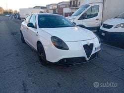 Bianco Usata 2011 Alfa Romeo Giulietta Veloce Tre volumi | 9000 €