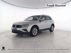 Argento riflesso metallizzato Usata 2021 VW Tiguan Life SUV | 23.400 € (Ottimo prezzo)