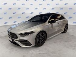 Grigio Usata 2023 Mercedes A200 AMG Line Premium Tre volumi | 31.800 € (Buon prezzo)