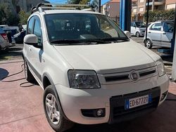 Bianco Usata 2011 Fiat Panda 4x4 Due volumi | 7500 € (Ottimo prezzo)