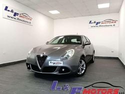 Grigio Usata 2013 Alfa Romeo Giulietta Tre volumi | 9490 € (Buon prezzo)