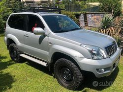 Grigio Usata 2003 Toyota Land Cruiser SUV | 18.500 € (Molto cara)