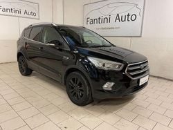 Nero Usata 2019 Ford Kuga Business Edition SUV | 13.980 € (Buon prezzo)