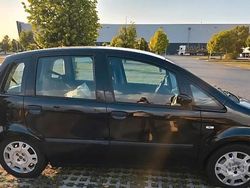Nero Usata 2008 Fiat Idea Monovolume | 3000 €