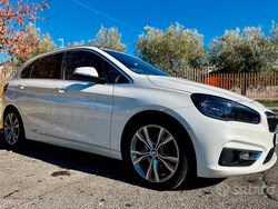 Bianco Usata 2015 BMW 220 Active Tourer Luxury Line Monovolume | 15.000 € (Buon prezzo)