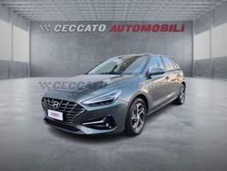 Grigio Usata 2023 Hyundai i30 Prime Tre volumi | 13.650 € (Ottimo prezzo)