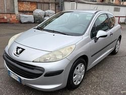 Grigio Usata 2007 Peugeot 207 Tre volumi | 1200 € (Super prezzo)