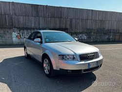 Grigio Usata 2001 Audi A4 Tre volumi | 5000 € (Buon prezzo)