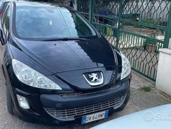Nero Usata 2009 Peugeot 308 Premium Tre volumi | 3000 € (Buon prezzo)