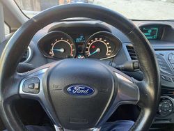 Usata 2015 Ford Fiesta Business Edition Due volumi | 6700 € (Buon prezzo)