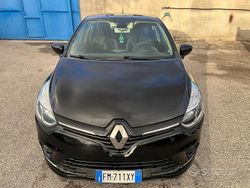 Nero Usata 2018 Renault Clio IV Tre volumi | 8500 € (Buon prezzo)
