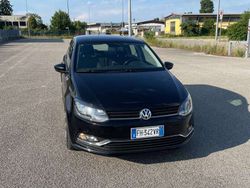 Nero Usata 2017 VW Polo Comfortline Tre volumi | 8300 € (Buon prezzo)