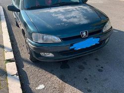 Verde Usata 1998 Peugeot 106 Due volumi | 500 € (Buon prezzo)