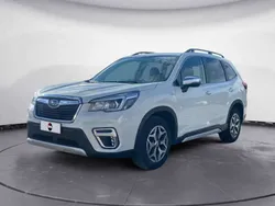 Bianco Usata 2021 Subaru Forester Style SUV | 22.900 € (Super prezzo)