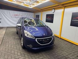 Other Usata 2015 Peugeot 208 Access Due volumi | 5600 € (Buon prezzo)