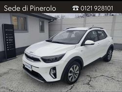 Bianco Usata 2022 Kia Stonic Urban SUV | 13.400 € (Buon prezzo)