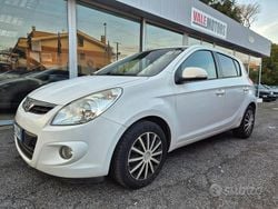 Bianco Usata 2011 Hyundai i20 Due volumi | 3800 € (Buon prezzo)