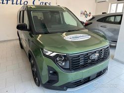 Verde Nuova 2025 Ford Tourneo Courier Active Monovolume | 24.900 € (Buon prezzo)
