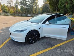 Bianco Usata 2024 Tesla Model 3 RWD Tre volumi | 32.900 € (Cara)