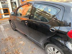 Nero Usata 2009 Toyota Aygo Due volumi | 3000 € (Ottimo prezzo)