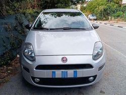Argento Usata 2015 Fiat Punto Young Due volumi | 3990 € (Ottimo prezzo)