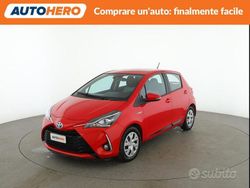 Rosso Usata 2019 Toyota Yaris Hybrid Active Tre volumi | 13.399 € (Buon prezzo)