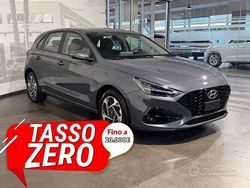 Grigio Usata 2024 Hyundai i30 Tre volumi | 21.950 €