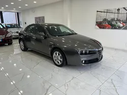 Grigio Usata 2010 Alfa Romeo 159 Progression Tre volumi | 6990 € (Cara)