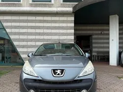 Grigio Usata 2009 Peugeot 207 CC Roland Garros Cabrio | 3900 € (Ottimo prezzo)